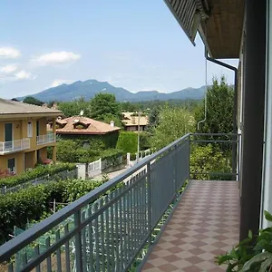 La Casa Dei Pini Bed & Breakfast Malnate